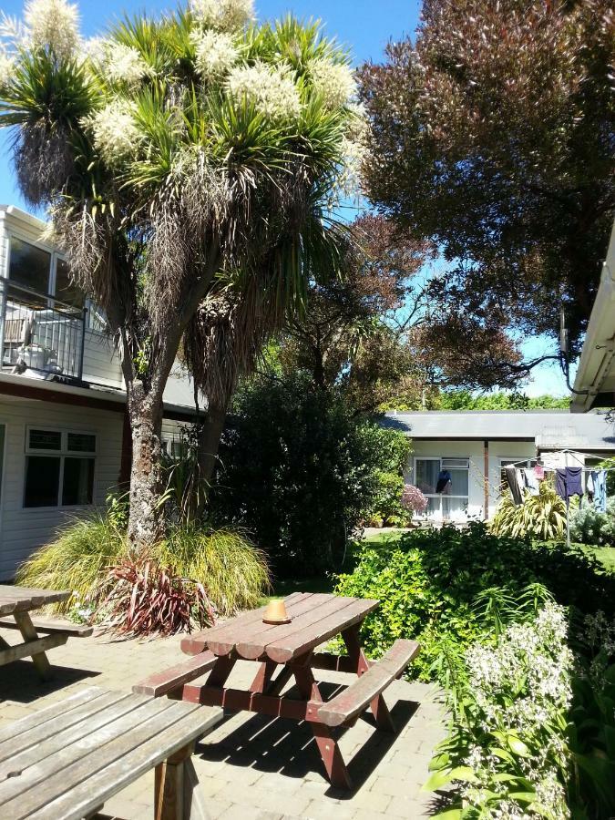 Foley Towers Bbh Hostel Christchurch Exterior photo