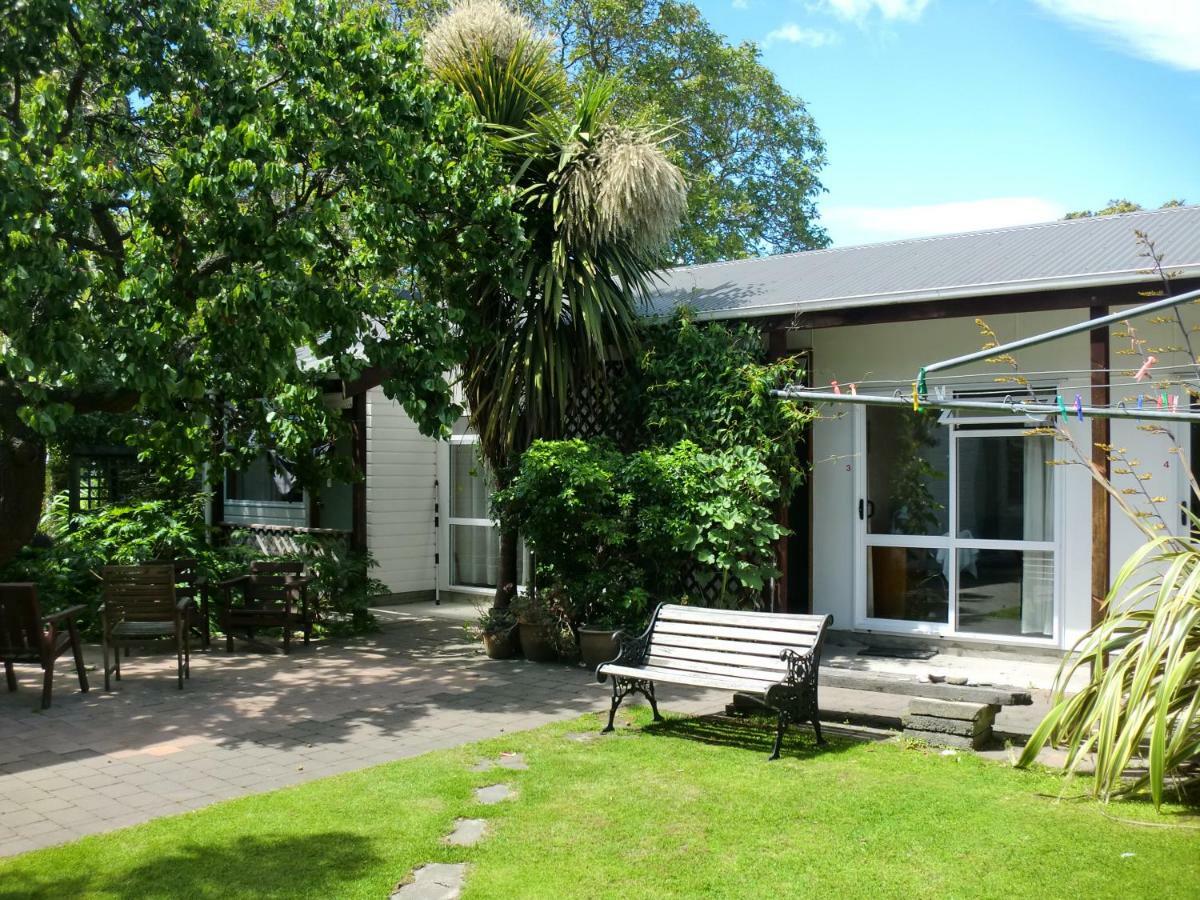 Foley Towers Bbh Hostel Christchurch Exterior photo